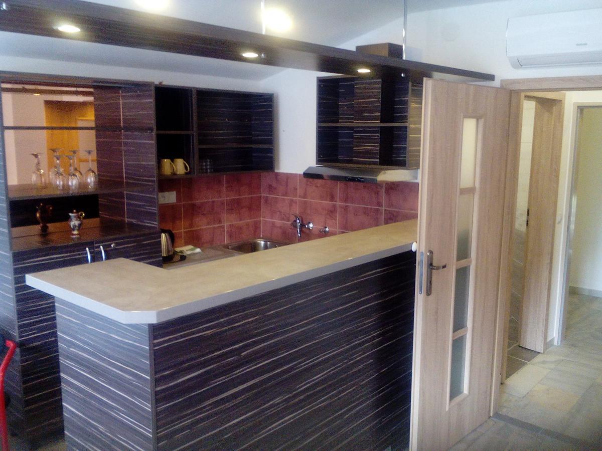 Oaza Apartment Vacenovice ภายนอก รูปภาพ