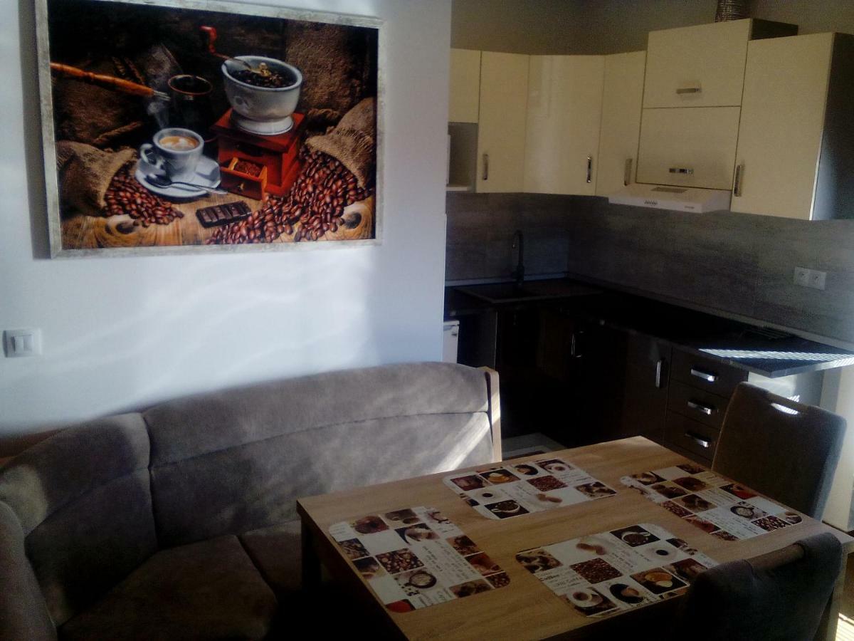 Oaza Apartment Vacenovice ภายนอก รูปภาพ