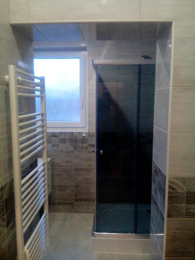Oaza Apartment Vacenovice ภายนอก รูปภาพ